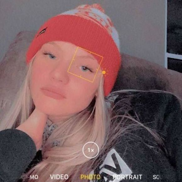 Meet your Posher, Kristine s - Picture 1 of 1